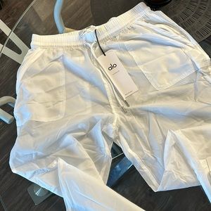 Cloud nine white Alo yoga pants